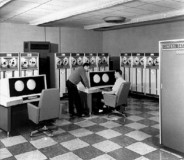  Superpočítač CDC 6600 zvládal ve své době úctyhodné 3 miliony instrukcí za vteřinu