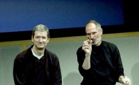 CEO a zesnulý ex-CEO Apple
