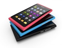 Designové variace přístroje Nokia N9. 