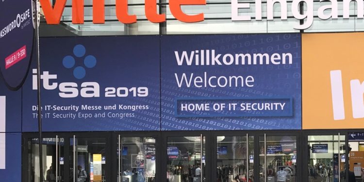 Norimberský IT bezpečnostní veletrh it-sa je už největším na světě