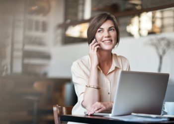 Kontaktní centra musí nabídnout telefon, chat, SMS a e-mailovou komunikaci.