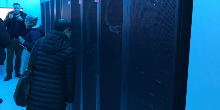 Superpočítač s 80 serverovými uzly Lenovo