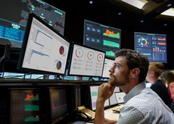 Mají státní orgány vstupovat do soukromých interních systémů?