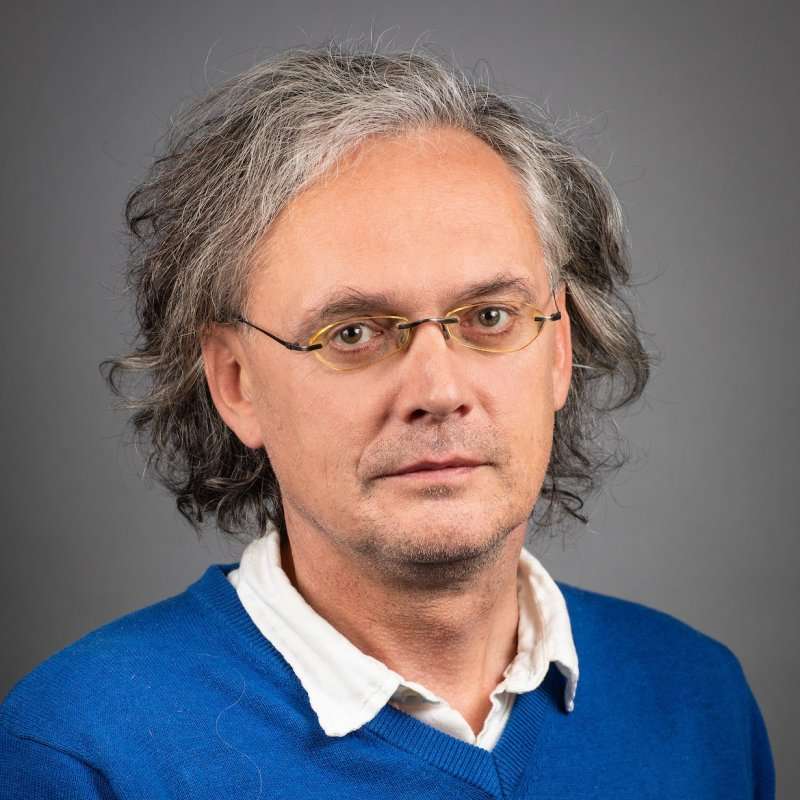 Canon - Michal Petro