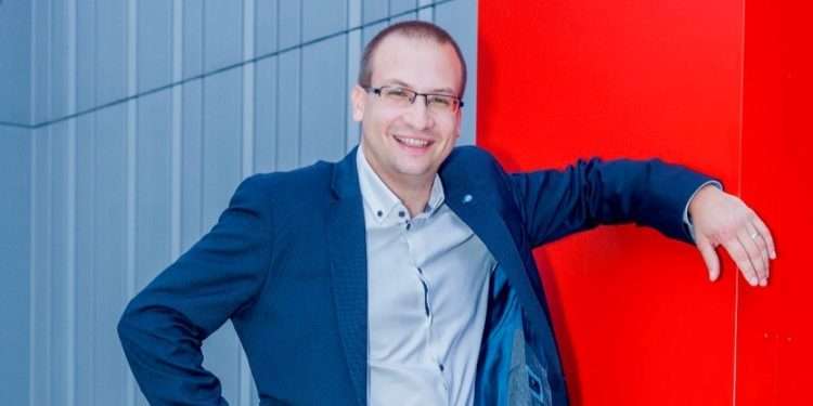 Petr Atanasčev, Konica Minolta