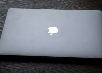 Apple rozšiřuje možnost opravy doma i na některé notebooky MacBook