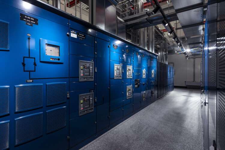 Účinnost datacenter s chlazením od Schneider Electric