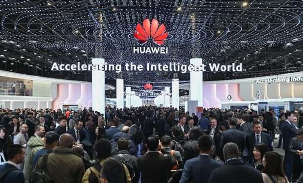Huawei na MWC 2025: Jak AI a 5G-A formují inteligentní svět
